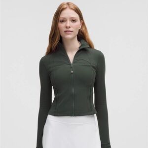 Lululemon Define Nulu Cropped in Legacy Green